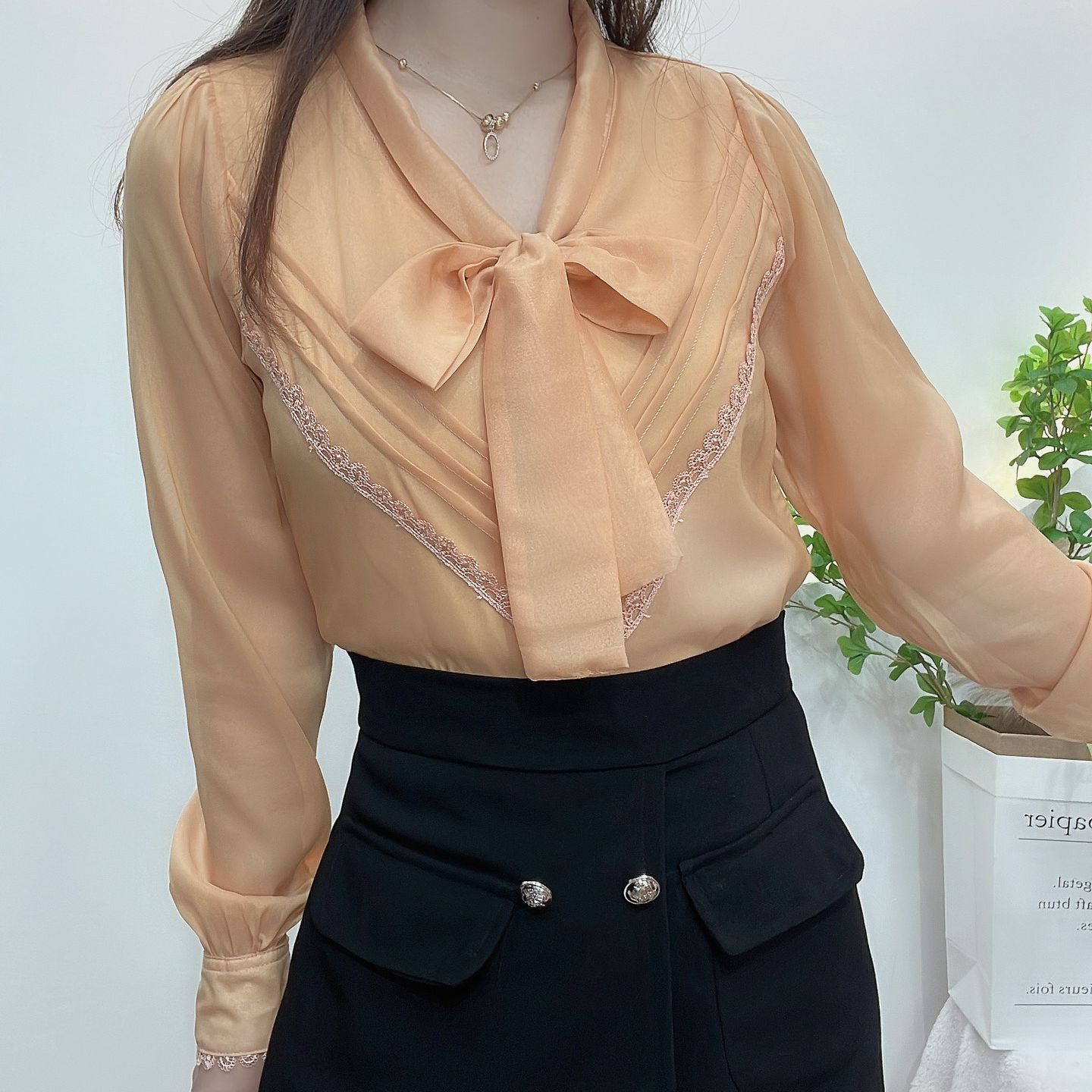 Áo công sở trẻ trung nữ tính
