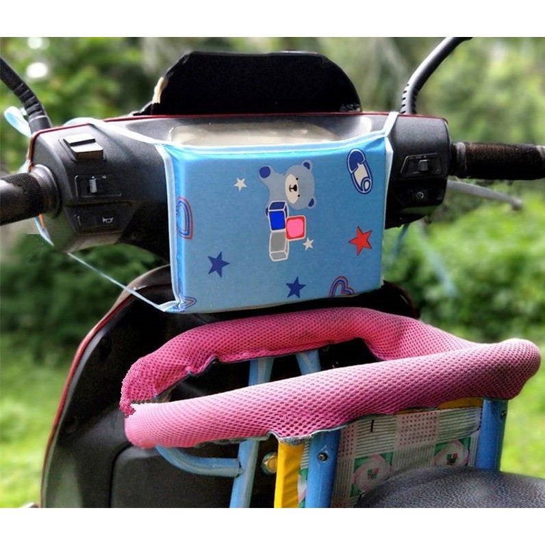 Miếng đệm ghế trước xe máy cho bé chống va chạm đầu và ngực giúp bé ngồi an toàn hơn
