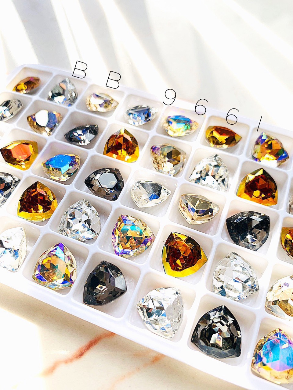 20 đá khối tam giác béo cao cấp trang trí móng nail