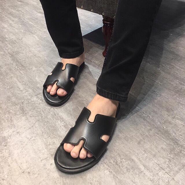 Dép lê H nam đen trơn