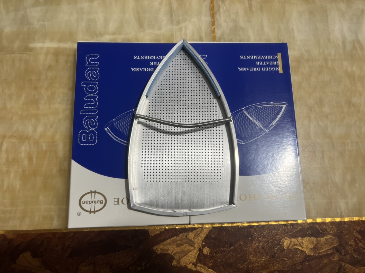 ĐẾ BÀN ỦI CHỐNG BÓNG ES-94A MẶT NẠ CHỐNG BÓNG baludan loại tốt