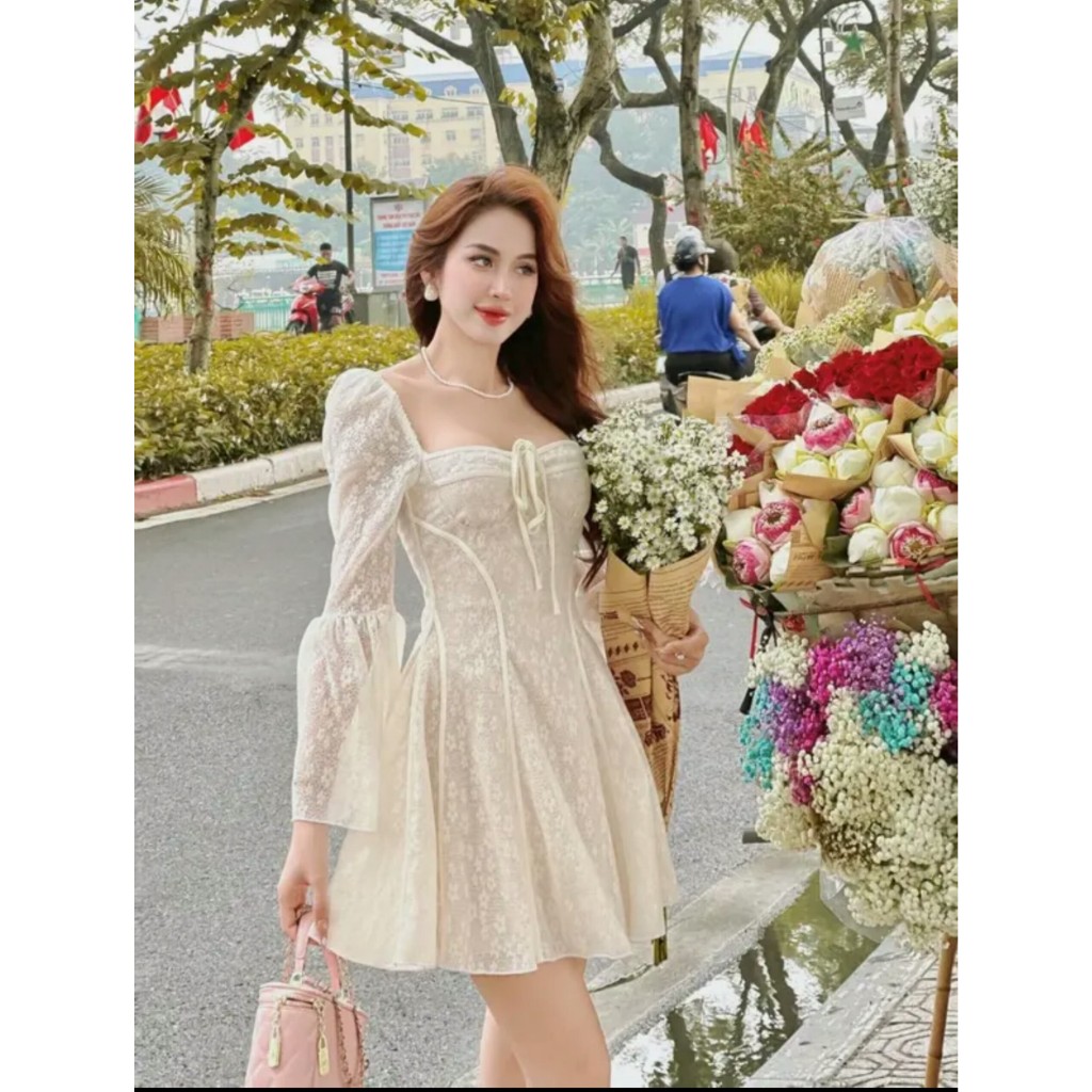 Đầm váy nữ ren cúp xòe tay loe Erica Dress