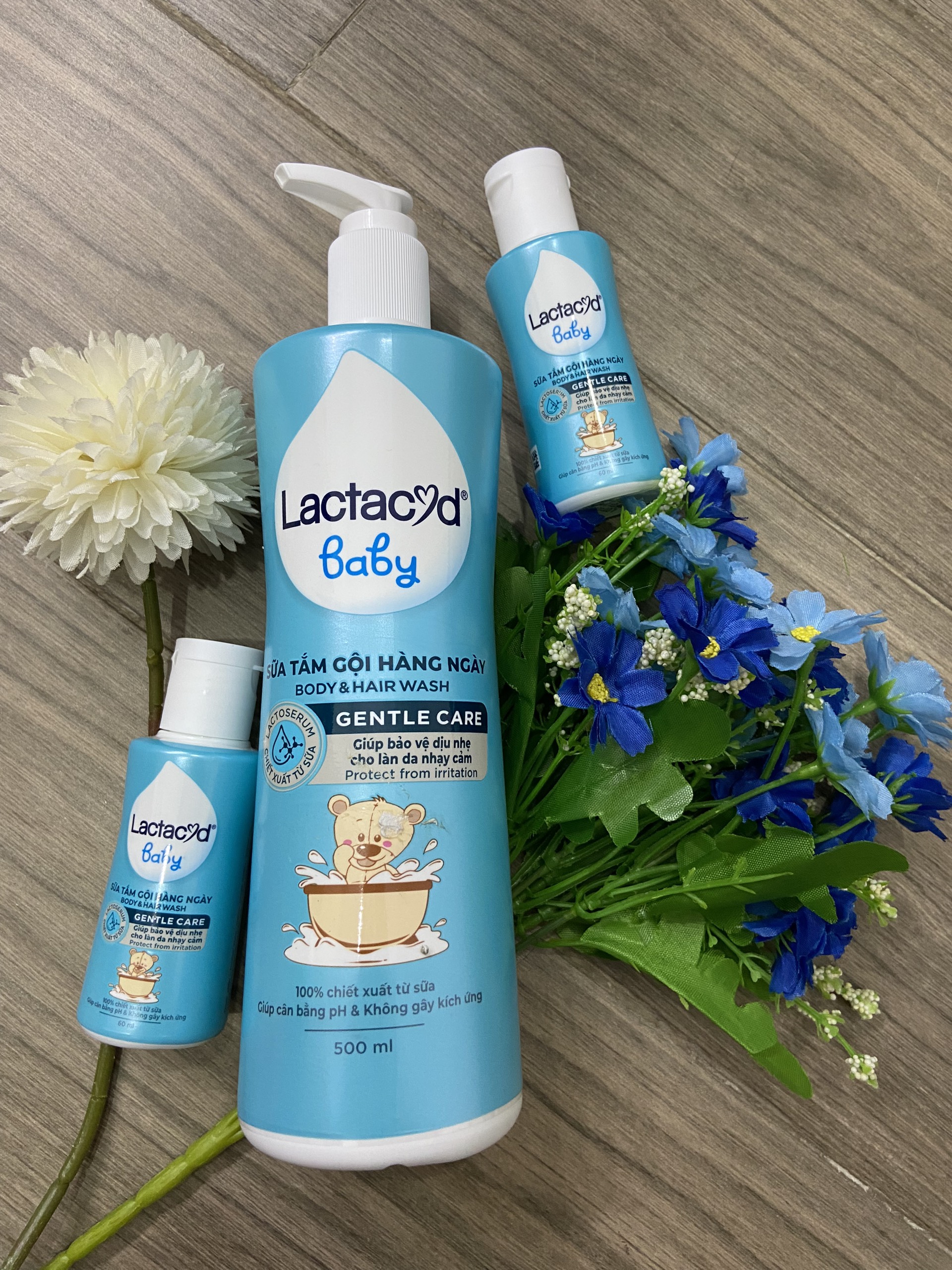 Sữa tắm gội trẻ em Lactacyd 500ML tặng 2 chai Sữa tắm gội trẻ em Lactacyd 60ml