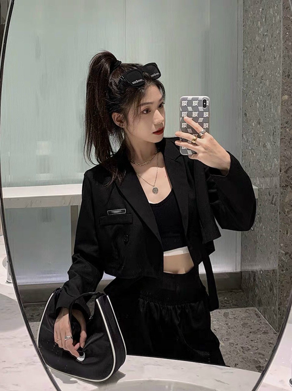 [HCM]Áo Khoác vest thêu Logo trước ngực siêu xinh - UT31