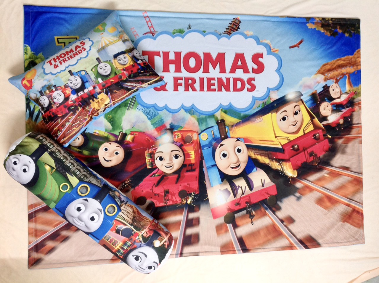 Set chăn gối Xe lửa Thomas cho bé mẫu giáo
