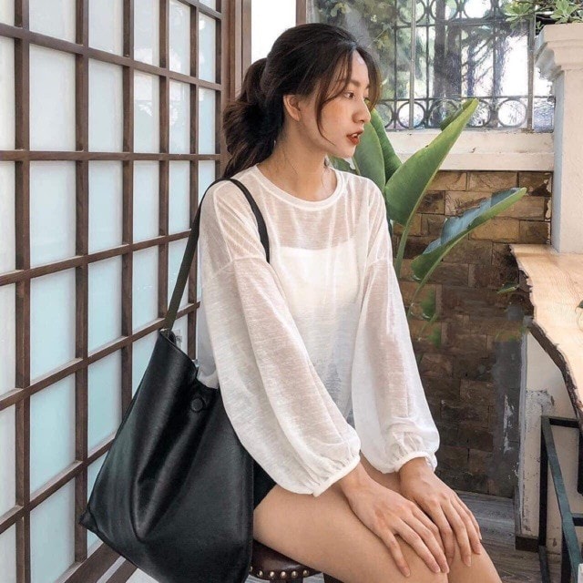 Set áo thun giấy tay dài bồng và áo hai dây trắng