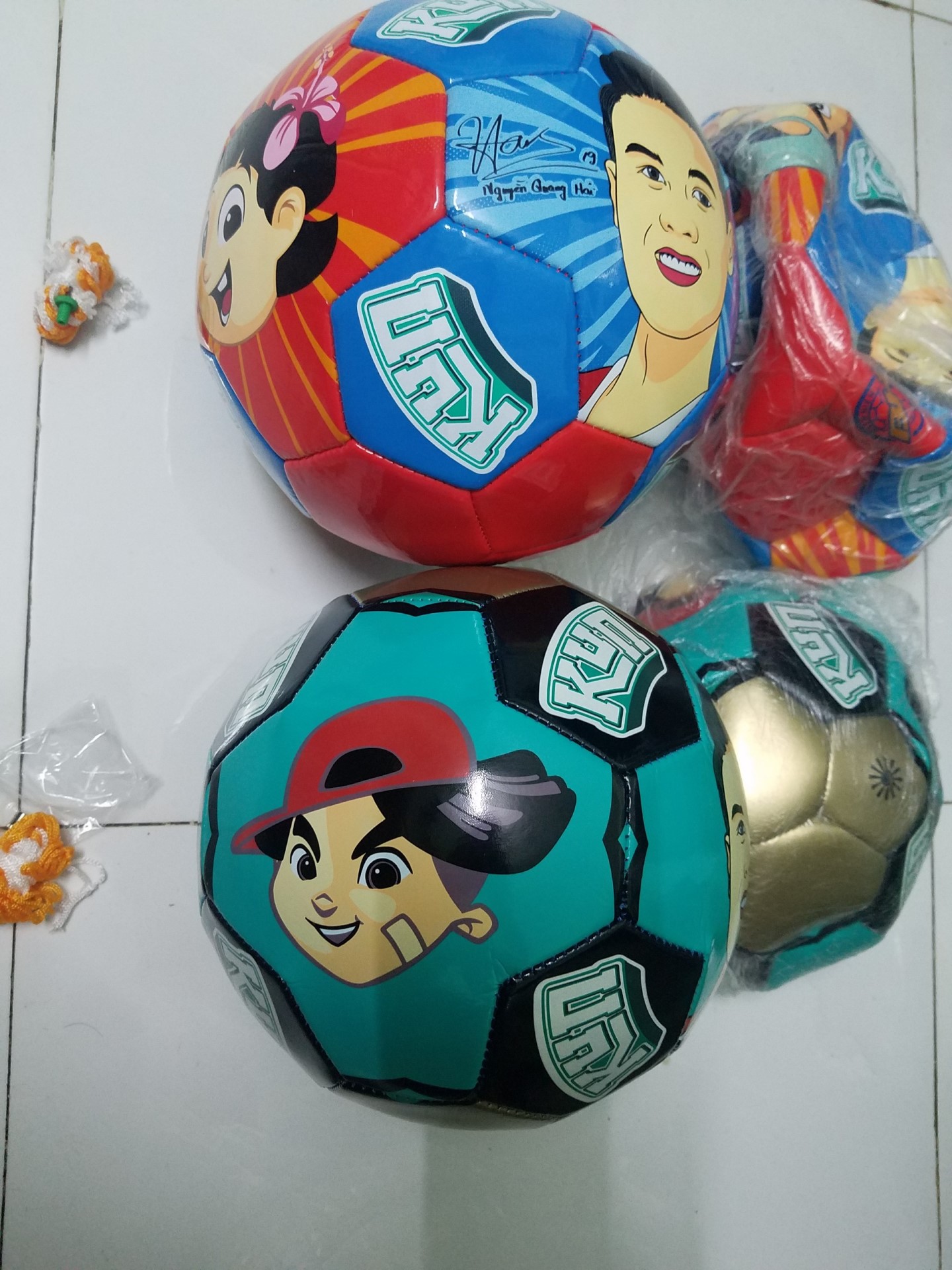 Bóng Da Kun Quà Tặng sữa. Banh cở 5. Tặng đầu kim và giỏ treo bóng