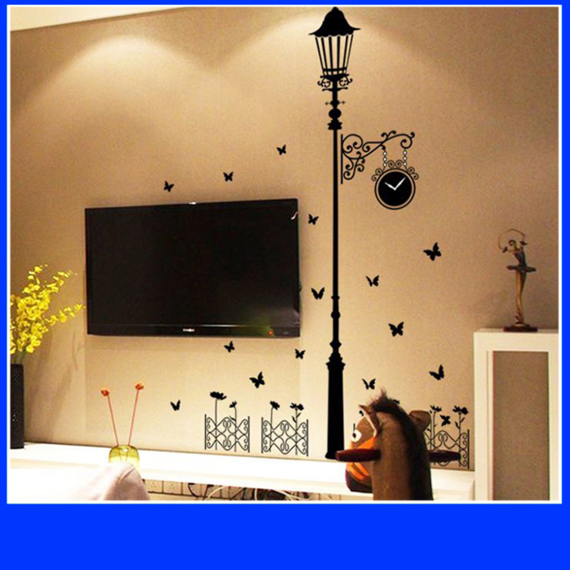 Decal dán tường Amyshop- cột đèn màu đenDKN058