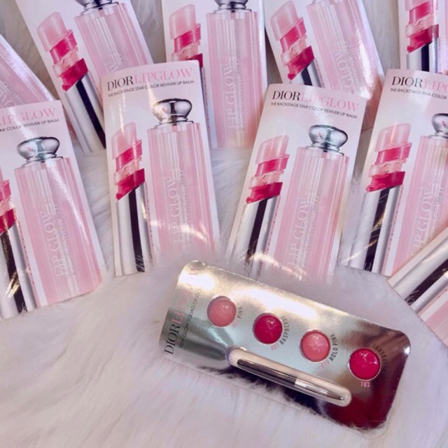 Vỉ Sample 4 màu son dưỡng Dior Addict Lip Glow kèm cọ cam kết hàng đúng mô tả chất lượng đảm bảo an toàn đến sức khỏe người sử dụng đa dạng mẫu mã