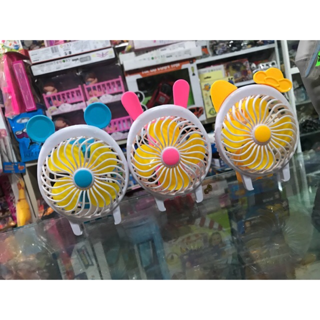 Quạt cầm tay để bàn(tặng thêm 2bin)
