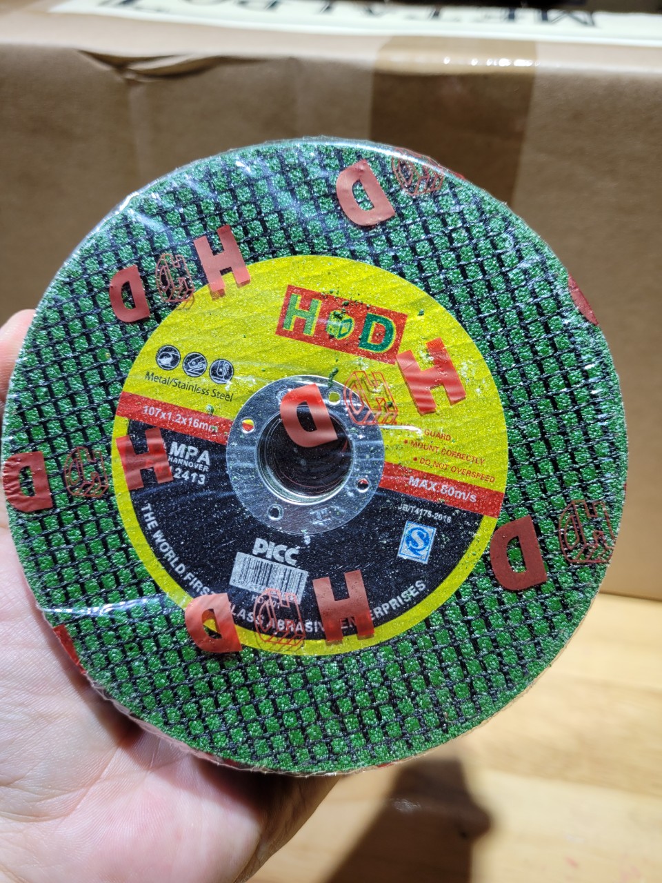 Đá Cắt Sắt Hàng Chuẩn hiệu HD shop bán 25/50 viên, Đá cắt sắt 1 tấc , đá xanh có lớp bố chống bể vỡ và văng khi sử dụng, lưỡi cắt hàng loại 1 sắc bén - Cửa Hàng Nam