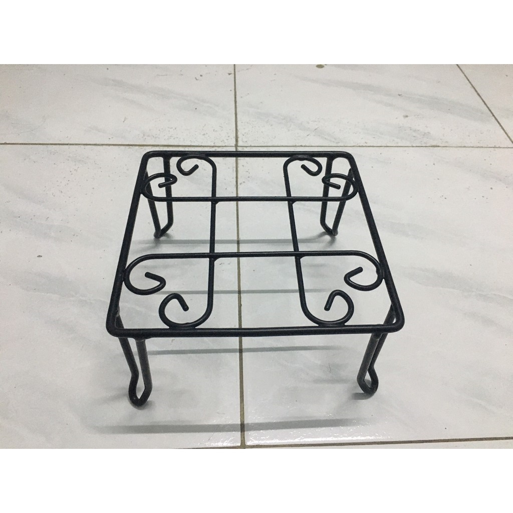 Kệ sắt vuông bọc nhựa đặt chậu hoa vuông đế lót chậu cây