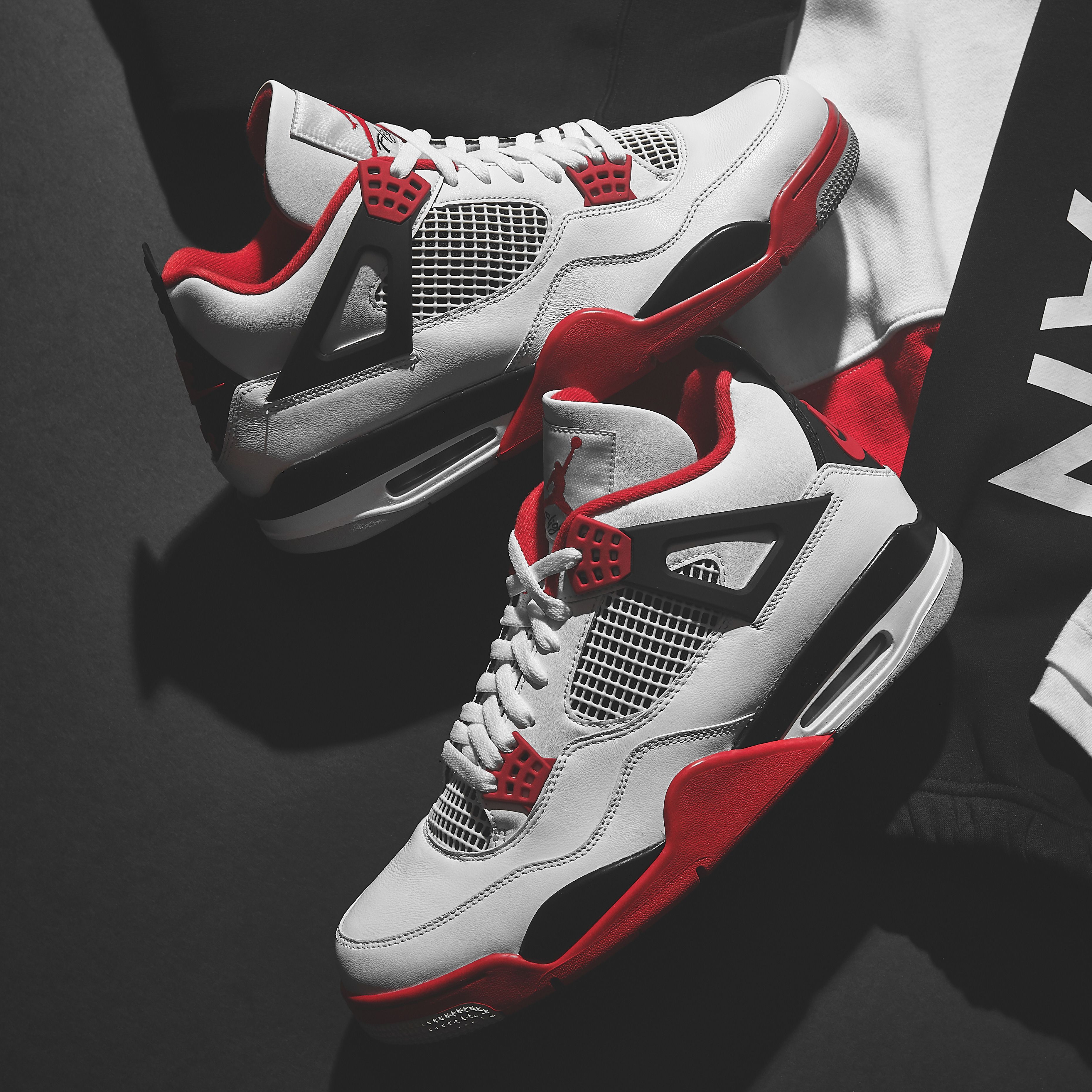 Giày Sneaker J0rdan 4 Fire Red