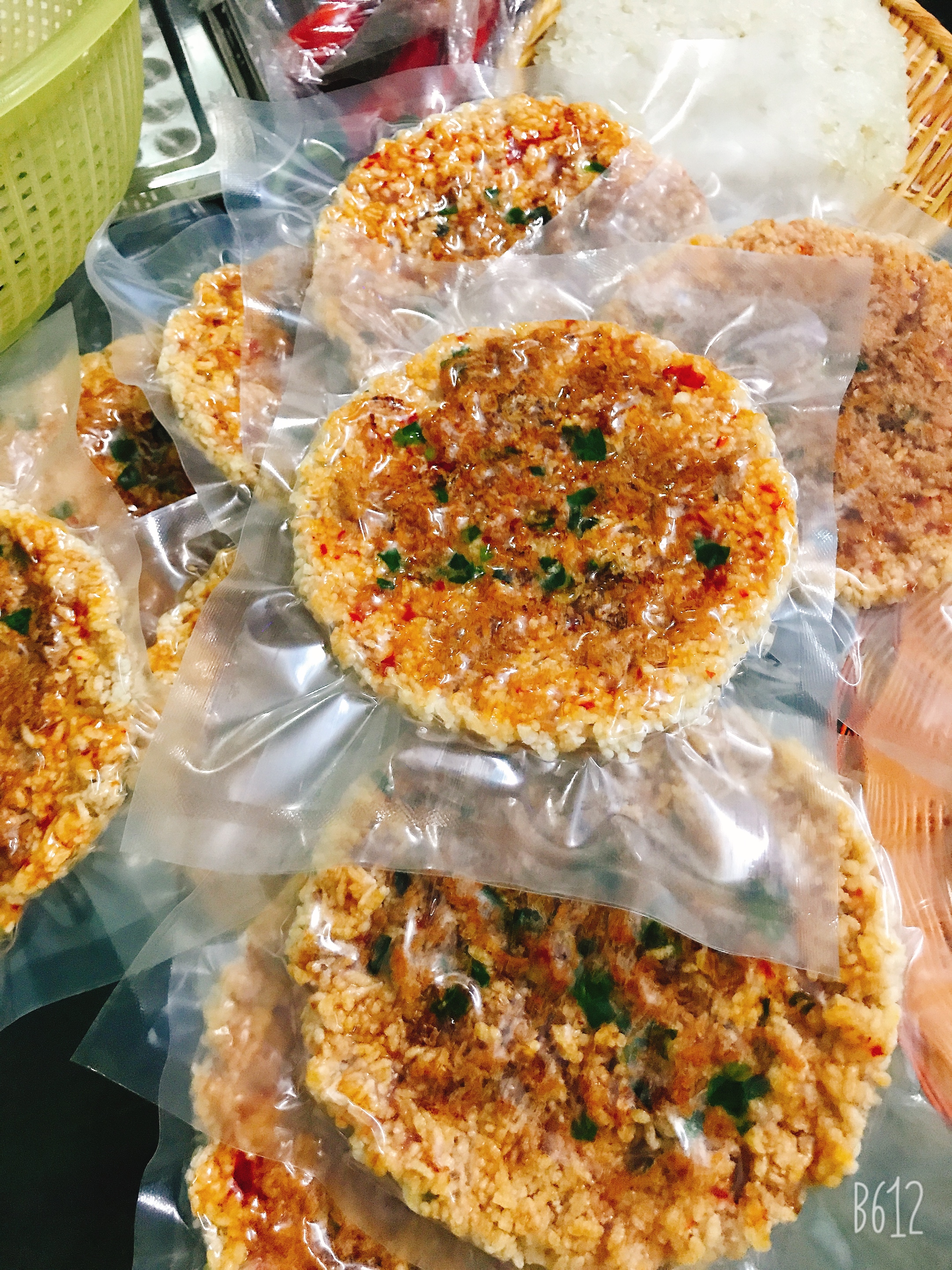 Combo 2 túi cơm cháy chà bông hoa vàng nhiều vị