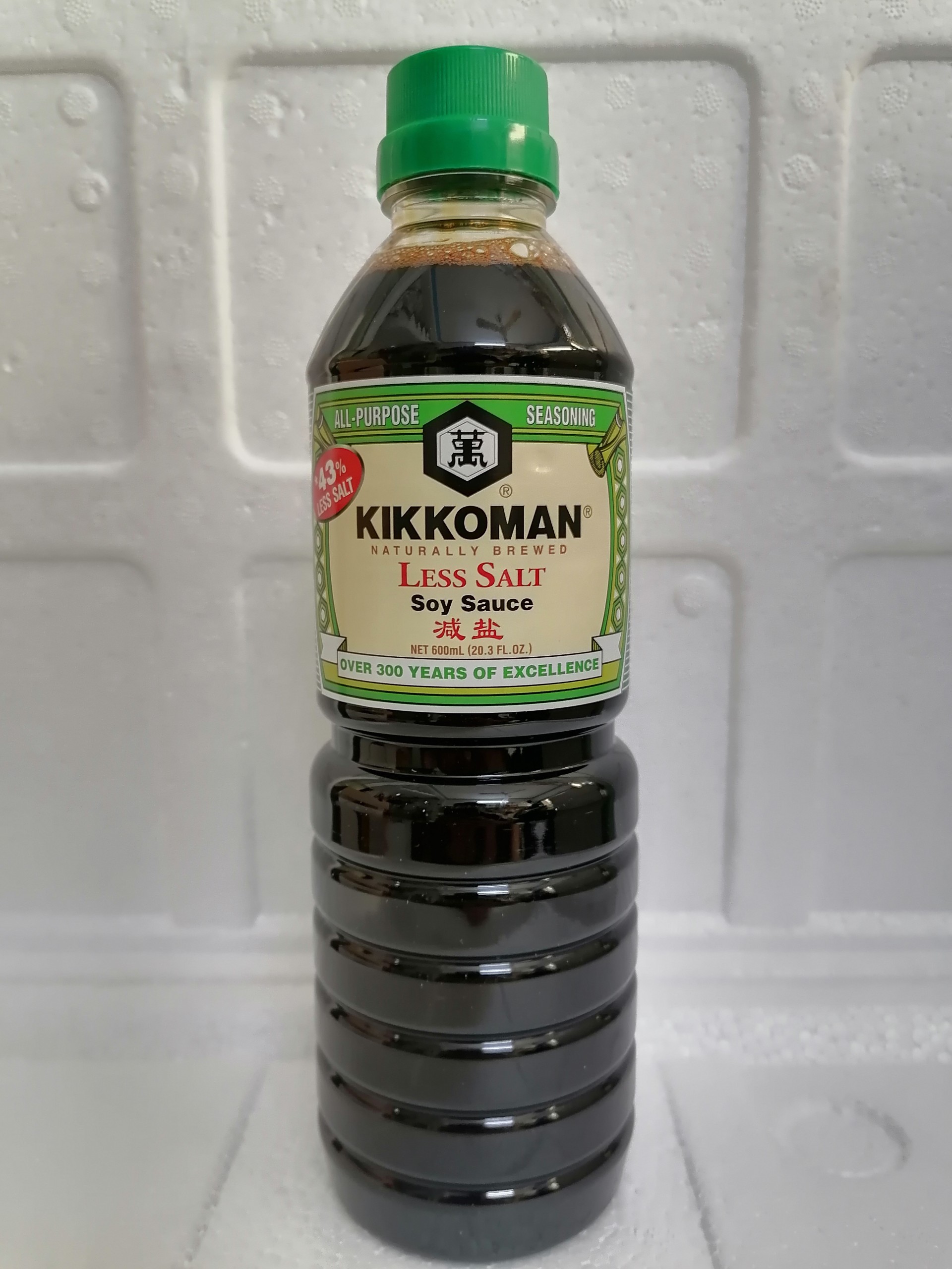 [Chai 600ml – NHÃN X.LÁ] NƯỚC TƯƠNG ÍT MUỐI [Singapore] KIKKOMAN Less Salt Soy Sauce (anm)