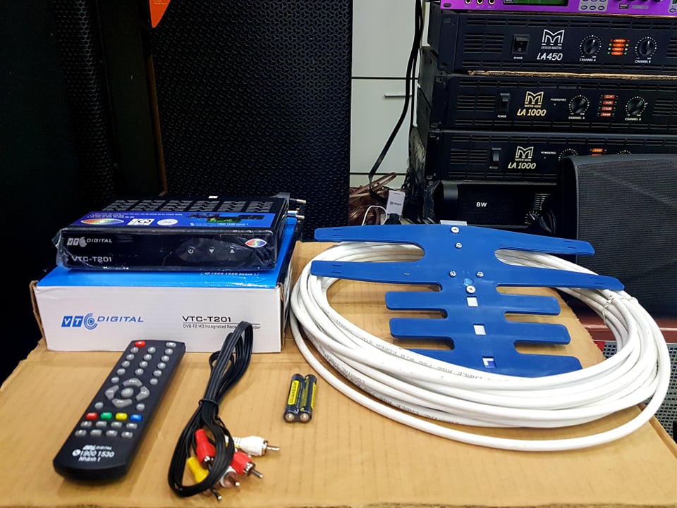 Đầu thu truyền hình số mặt đất vtc t201 + ăngte thu sóng : thu khoảng 70 kênh