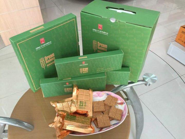 1 thùng 4 hộp lương khô dream business 1,7kg