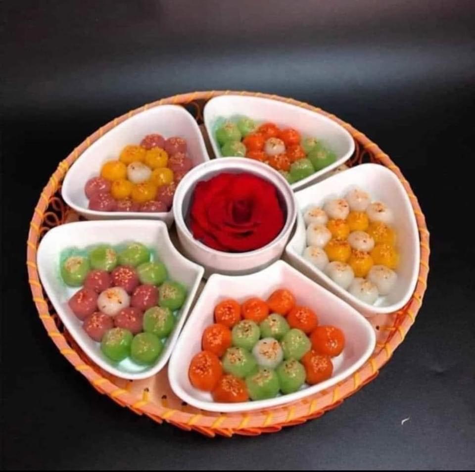 Bộ bát đĩa hoa mặt trời kèm khay đựng sang trọng