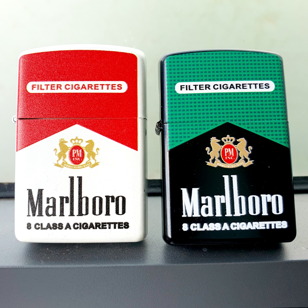 Bật Lửa Zippo Marbo.Ro Đời La Mã Màu Xanh Lá - Đỏ ( Tặng Đá Bấc Xịn) Hộp Quẹt Thích Hợp Làm Quà Sưu Tầm