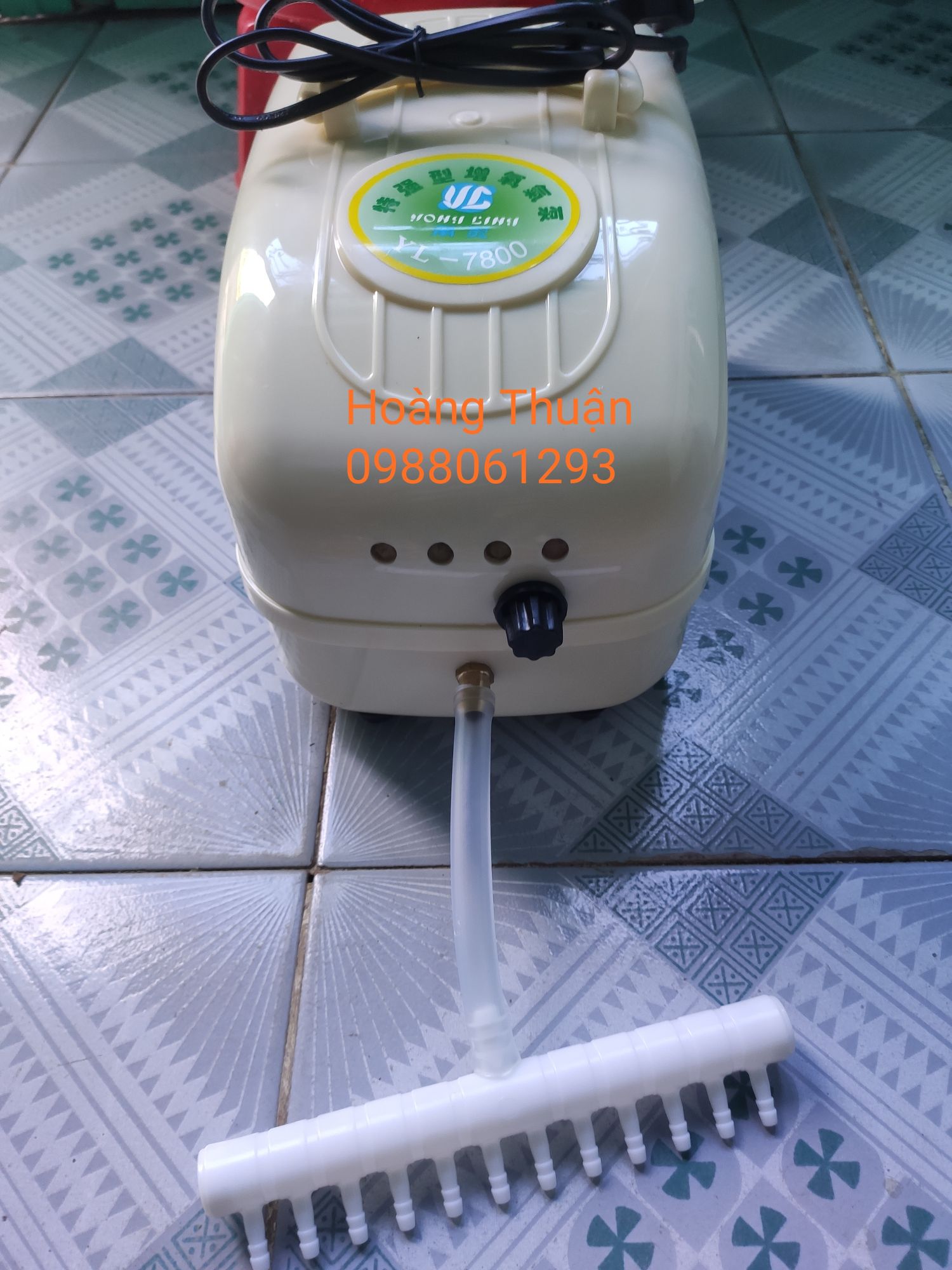 Máy Sục Khí Oxy Tích Điện YL 7800