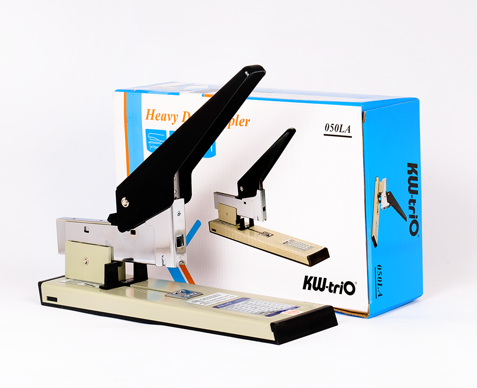 Dập ghim đại kw-trio 50la 240 tờ