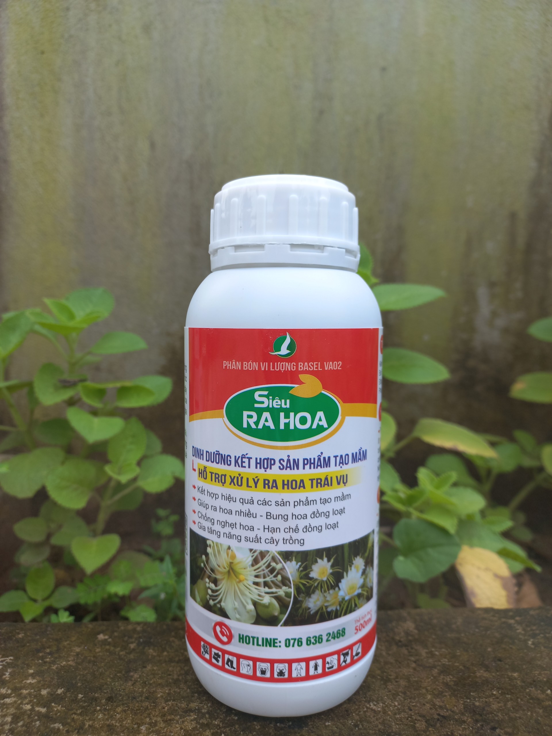 Phân bón xử lý ra hoa trái vụ - siêu ra hoa 500ml