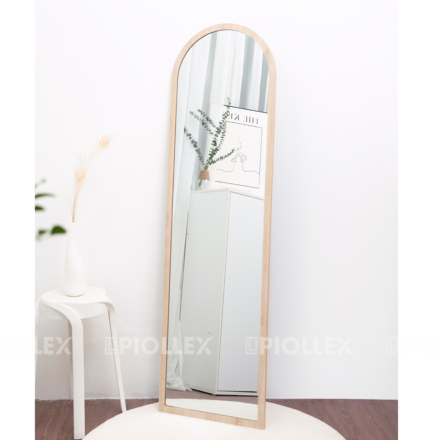 Gương soi toàn thân piollex khung gỗ dáng vòm