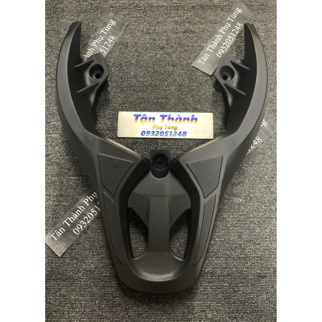 Tay dắt cảng sau Air Blade 2016-2019 kiểu SH Ý màu đen nhám