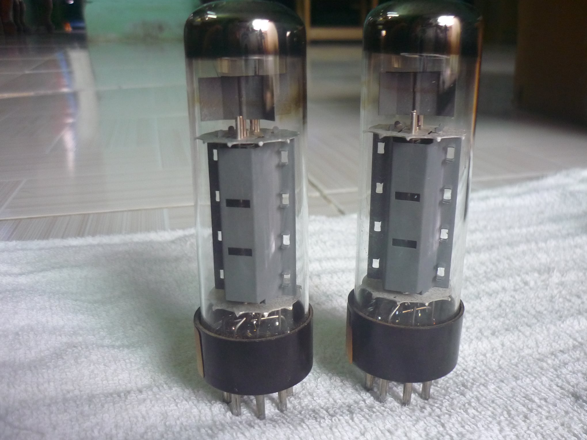 Bóng đèn EL34 (Hàng của Đức RFT)