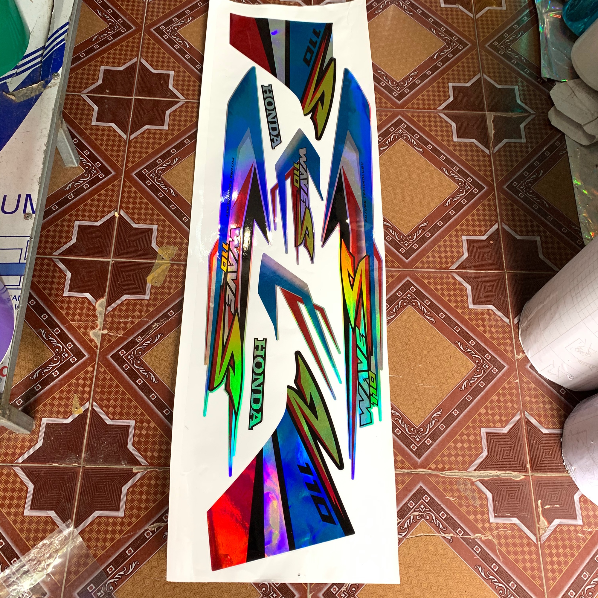 Tem Chế Wave S 100 Cán 7 Màu 9183 Loại 3 Lớp Chống Phai Màu