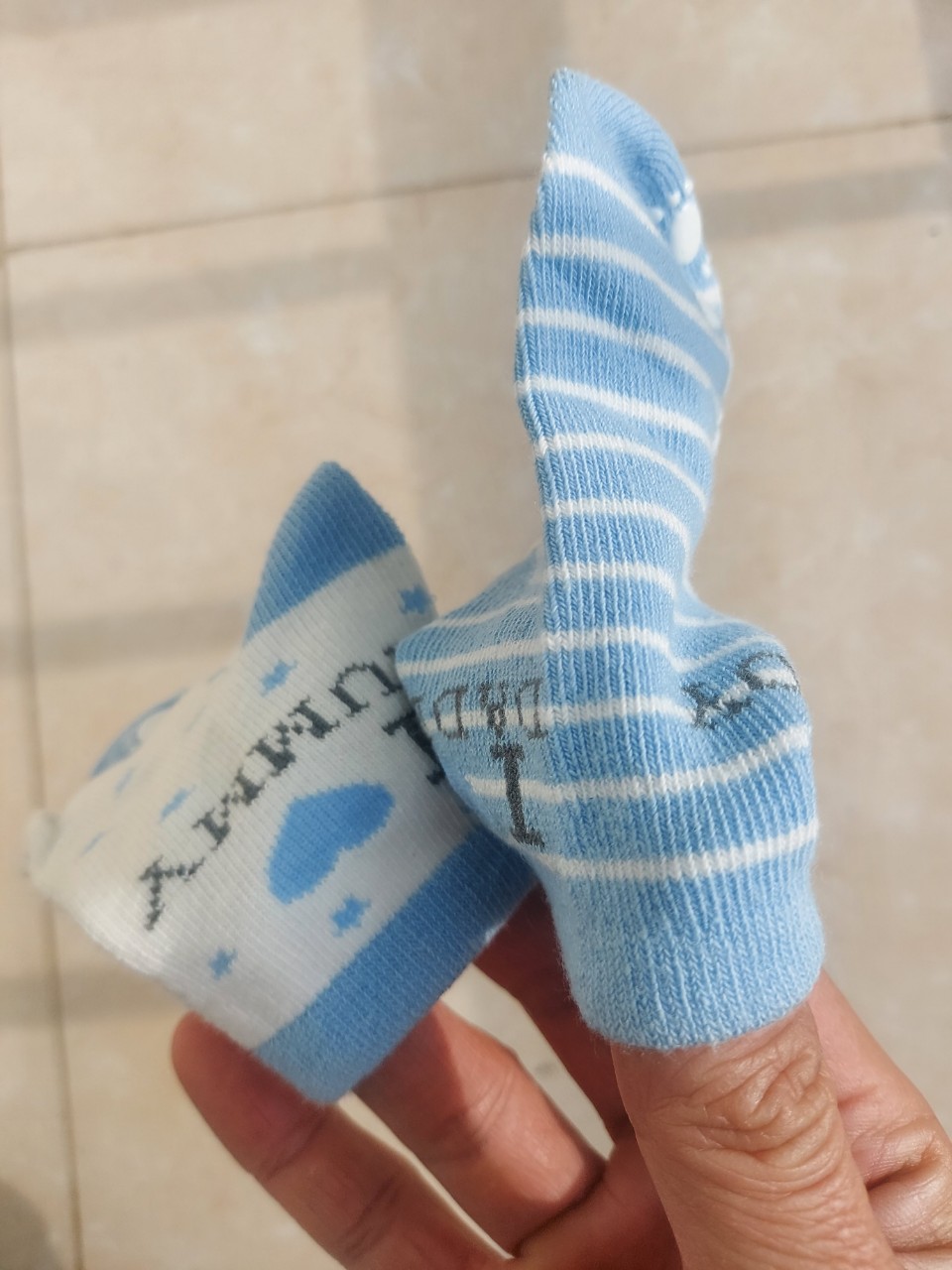 Một set 3 đôi tất chống trơn cho bé, Chất liệu cotton len, dày không hấp hơi, co dãn tốt, siêu đáng yêu cho bé, Hàng chất lượng nội địa Trung