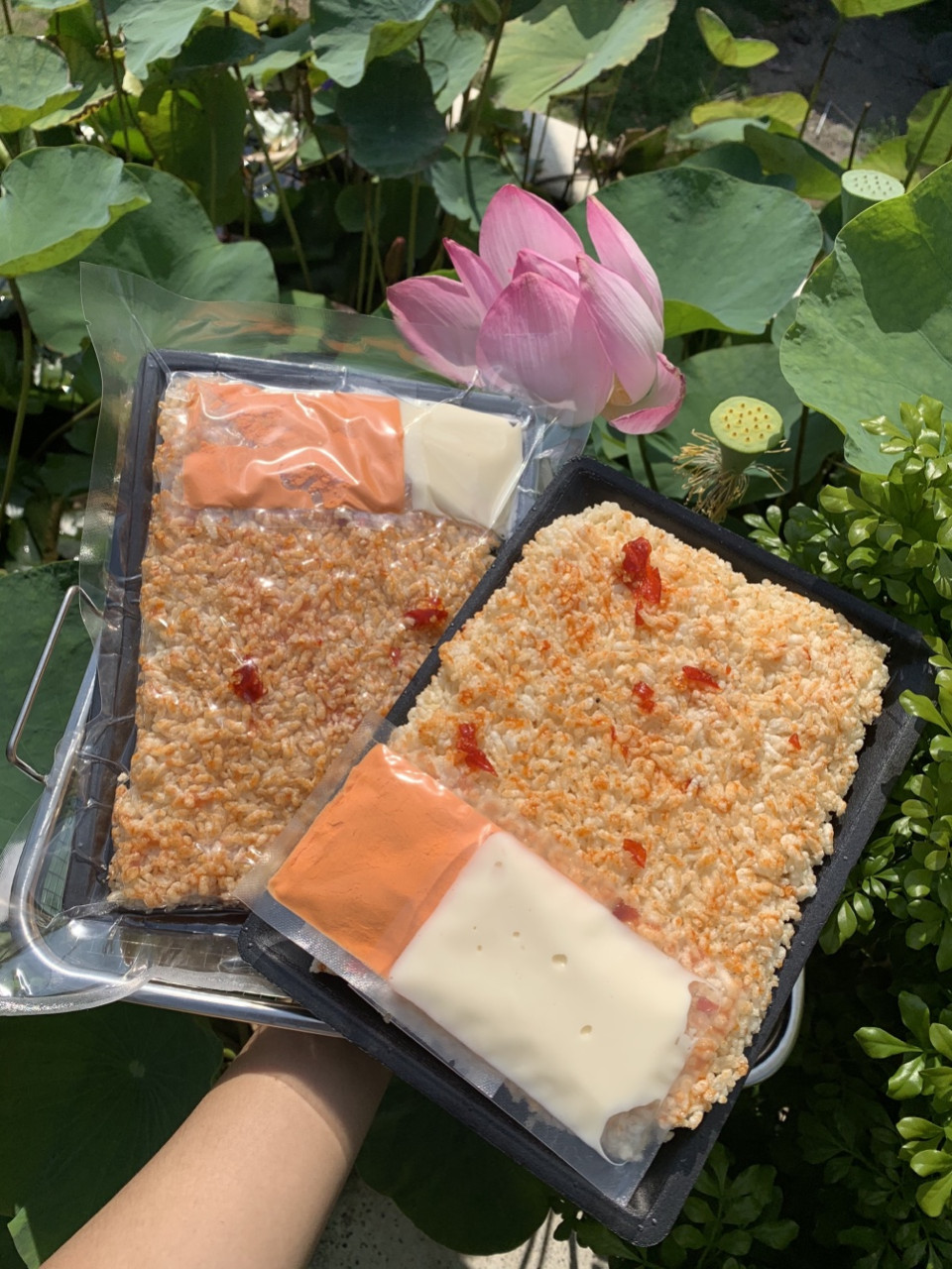 Miếng 300gr Cơm cháy muối ớt chấm sốt bơ phô mai ngon - Food by Mama