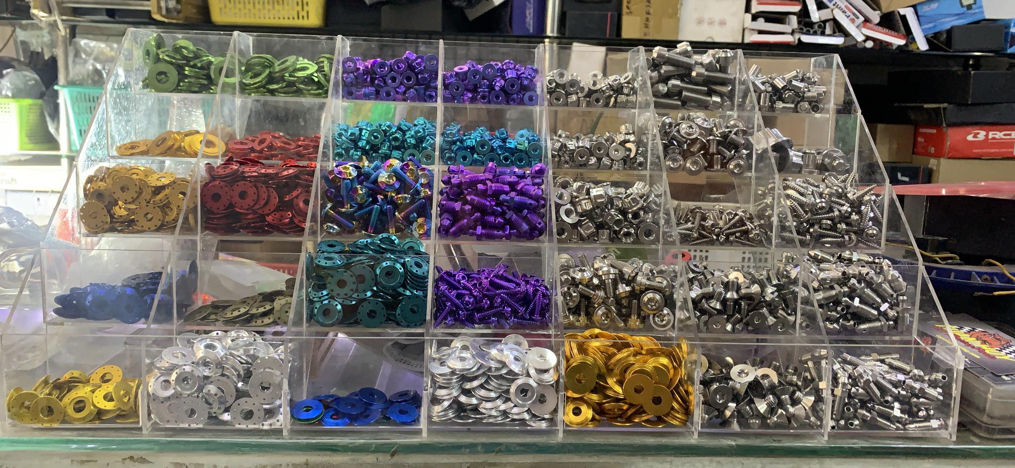 Kệ mica đựng ốc 32 ô  kệ chưng ốc titan ( Không ráp sẵn )