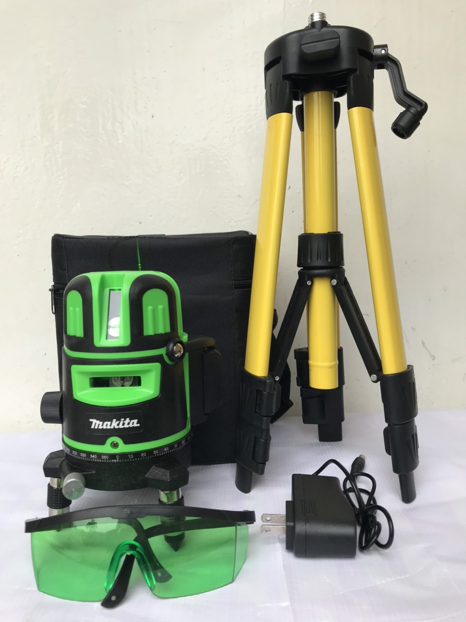 Máy cân bằng laser 5 tia xanh - máy bắn cos - máy bắn cốt - máy bắn tia laze - máy cân mực kèm kính và chân 1,2m