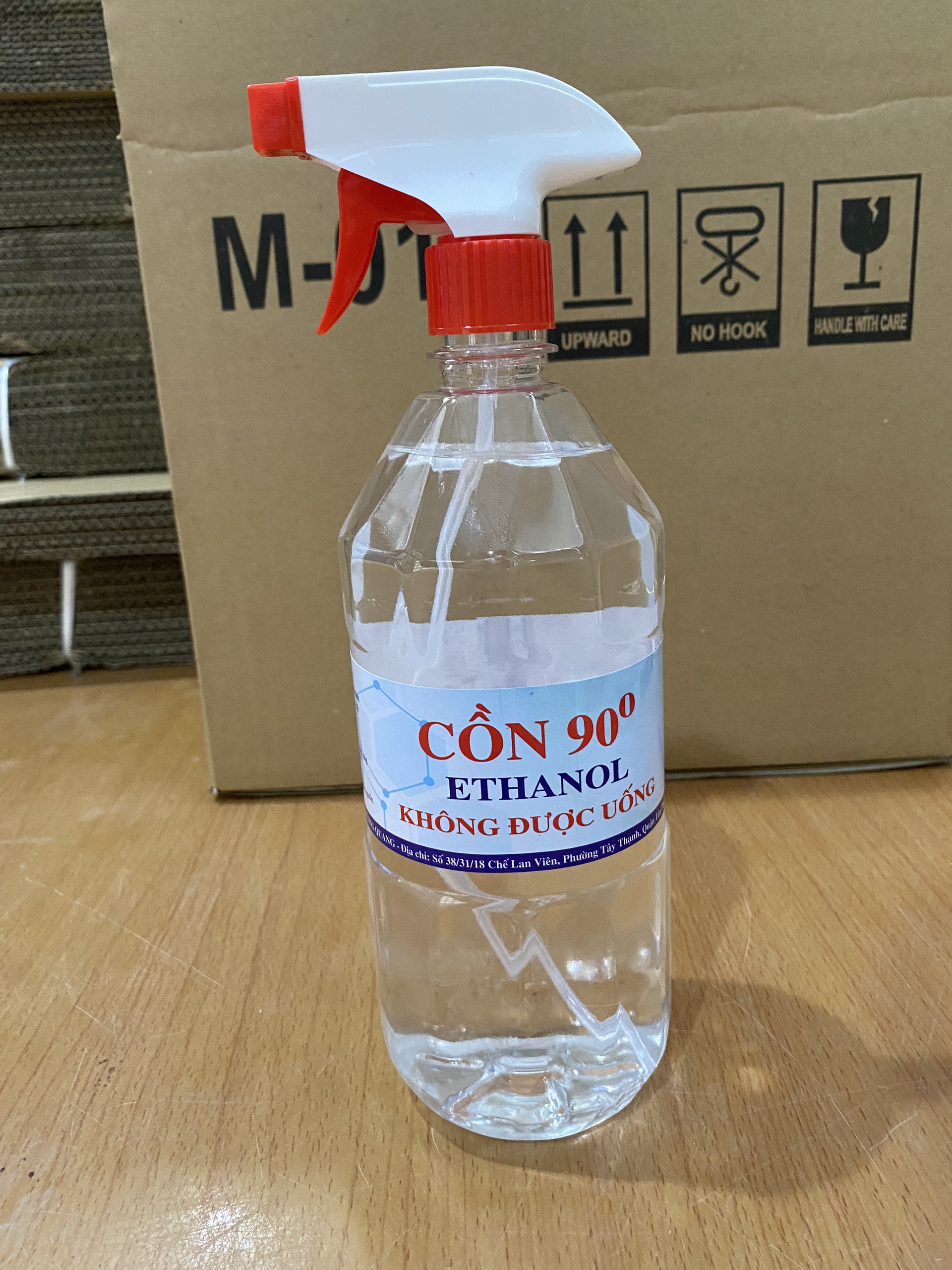 Cồn sát khuẩn 90. chai 1000ml có vòi.