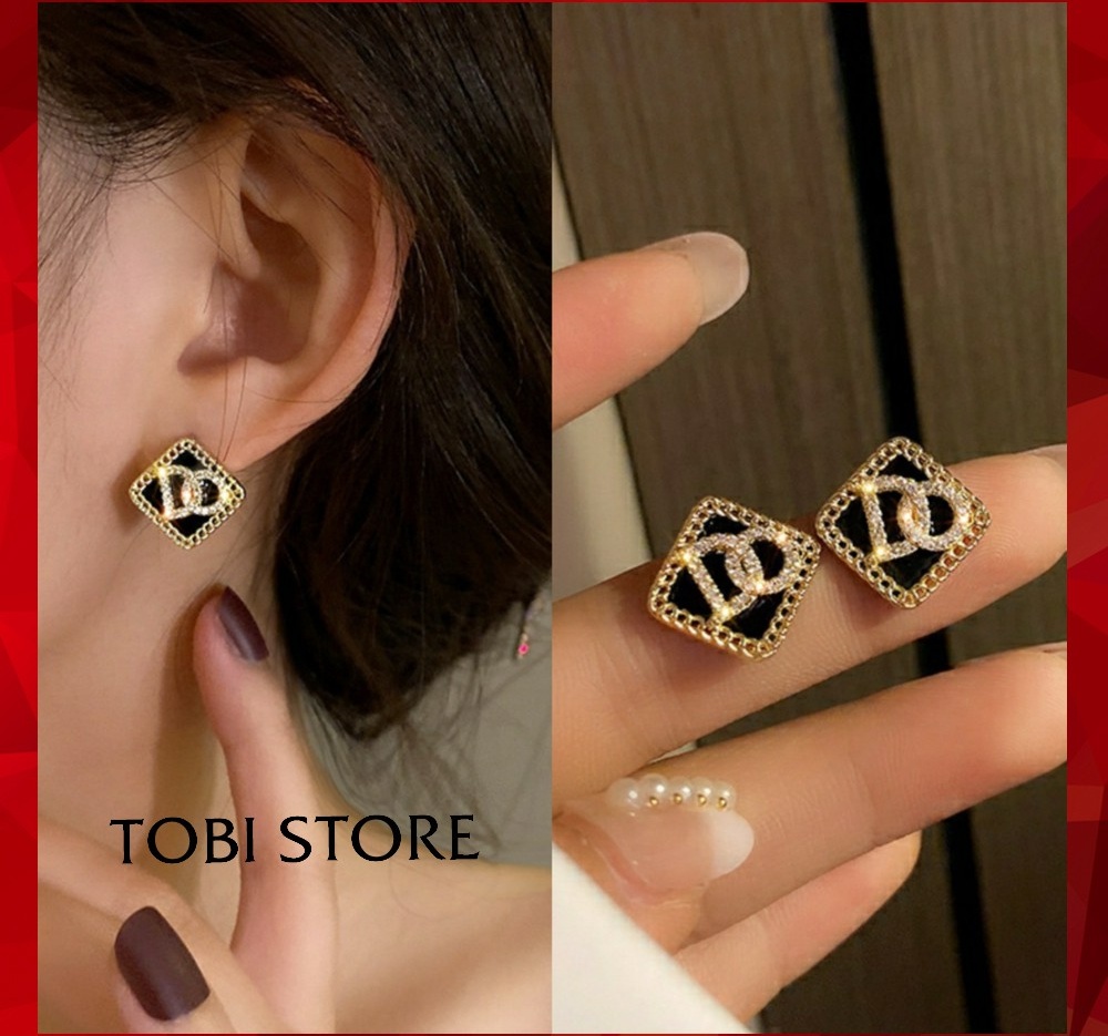 Bông tai nữ thương hiệu CD vuông màu đen đính đá TOBI STORE TB404
