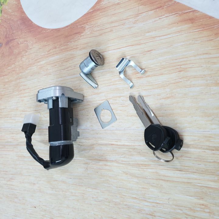 Ổ khóa xe máy - xe Wave RSX Fi năm 2014 , gắn zin cho xe k cần đục khoét