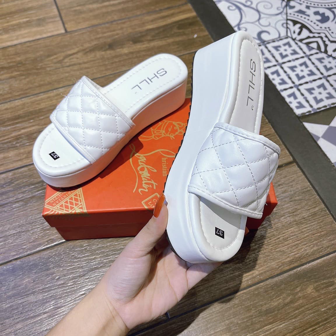 Dép xuồng kẻ chỉ cao cấp