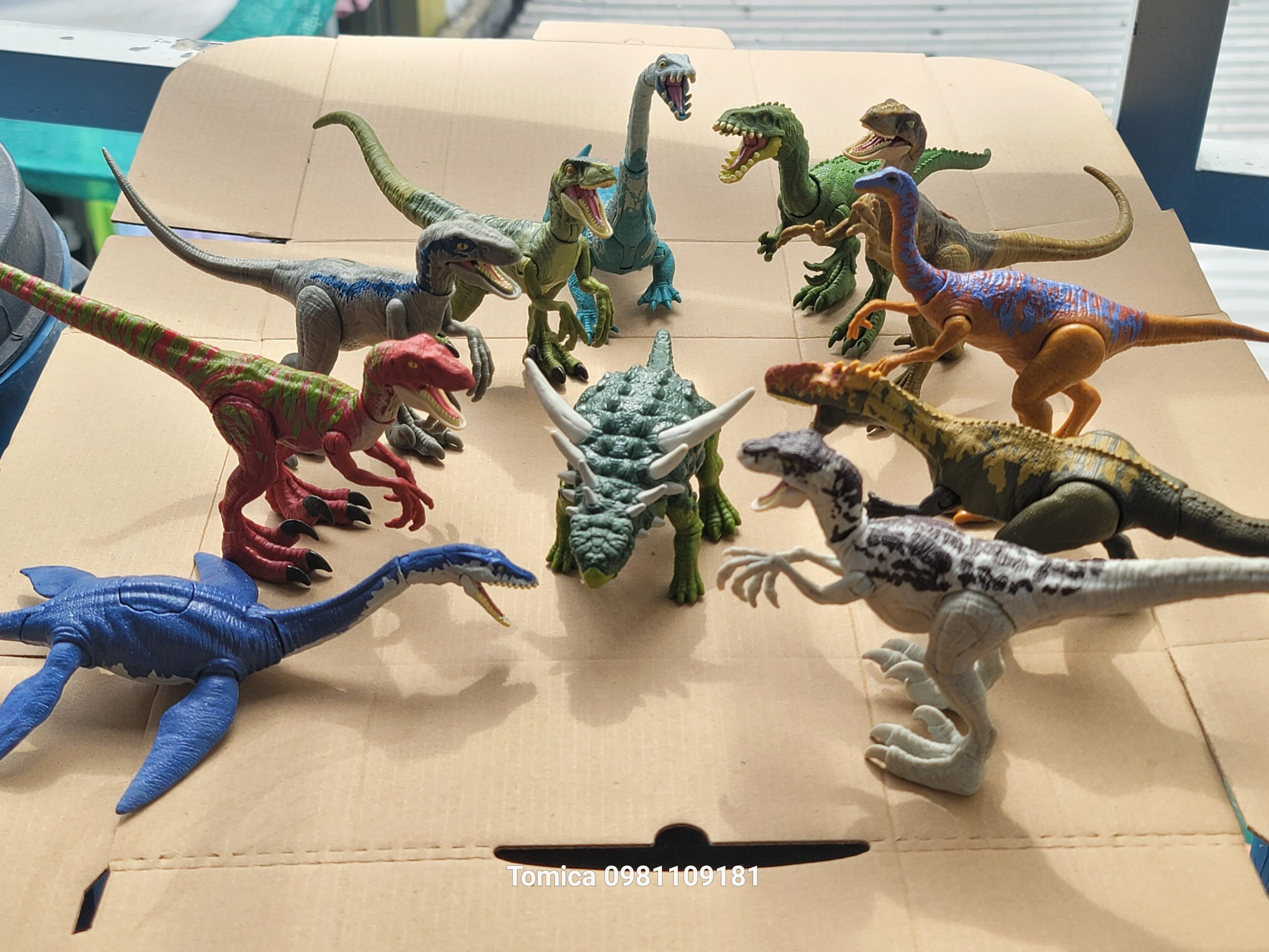 Mô hình khủng long Jurassic World hàng Mattel KL17