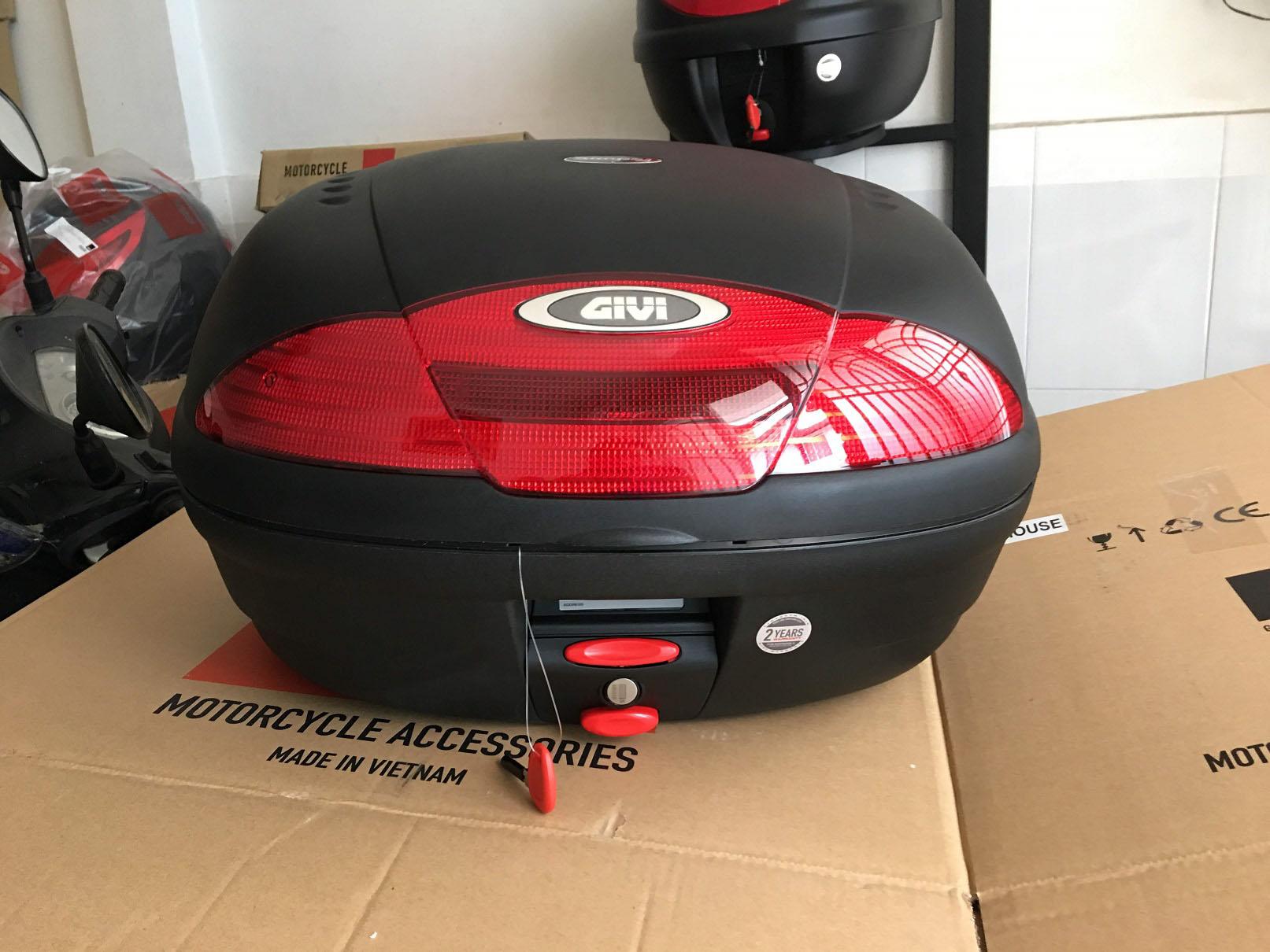 Thùng sau givi e450n dung tích 45 lit