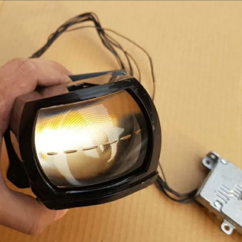 Đèn bi led HELLA tháo xe đức volwagen, 8 nhân led