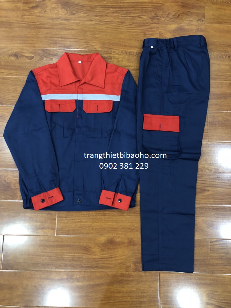 Quần áo bảo hộ vải kaki màu xanh đen phối đỏ quần túi hộp DN14 - hình thật