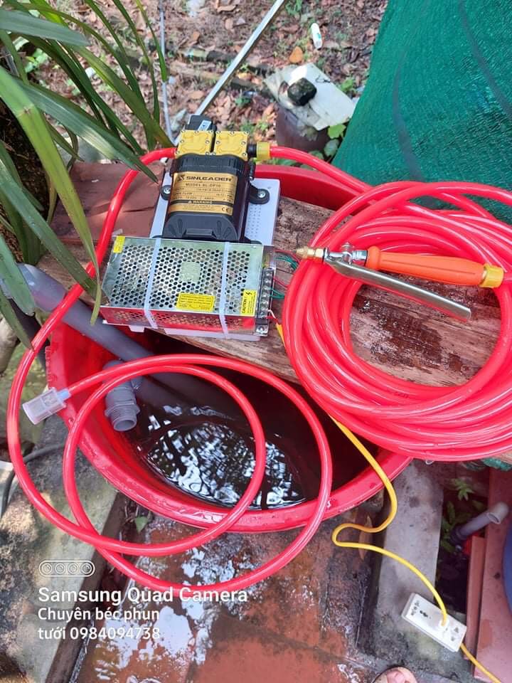 Trọn bộ máy đôi sinleader 12v rửa xe gia đình
