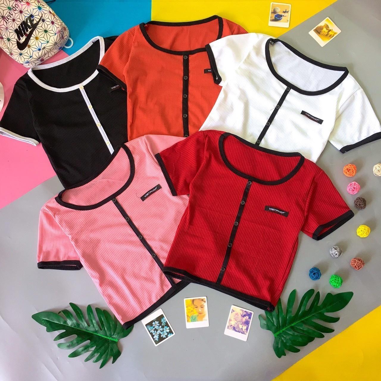 Áo Thun Croptop Phối Cúc Viền Lai Ôm Body Trẻ Trung Otis EVA AO 10323S1