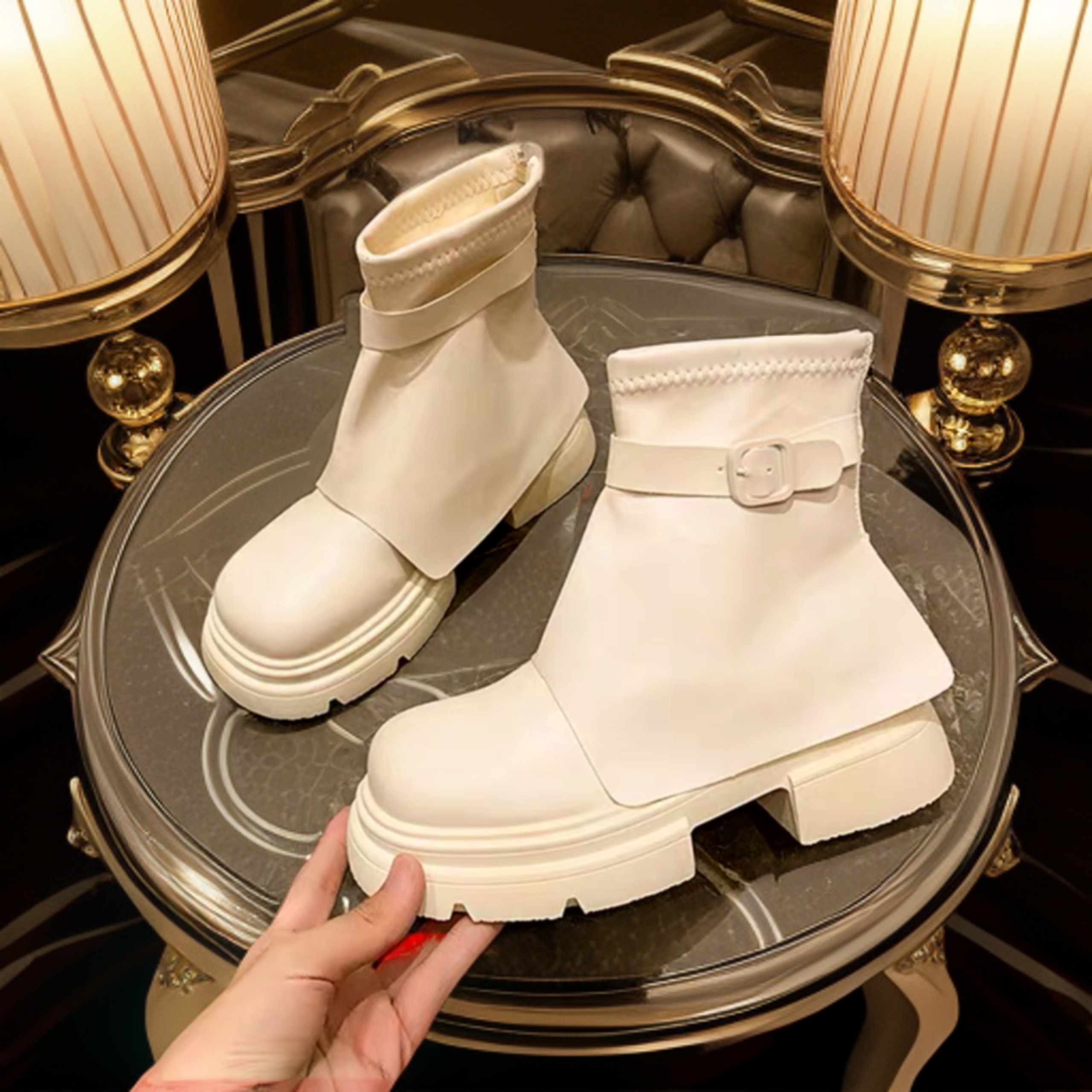 Bốt nữ cổ lửng lót nỉ thời trang đế 5cm Moon
