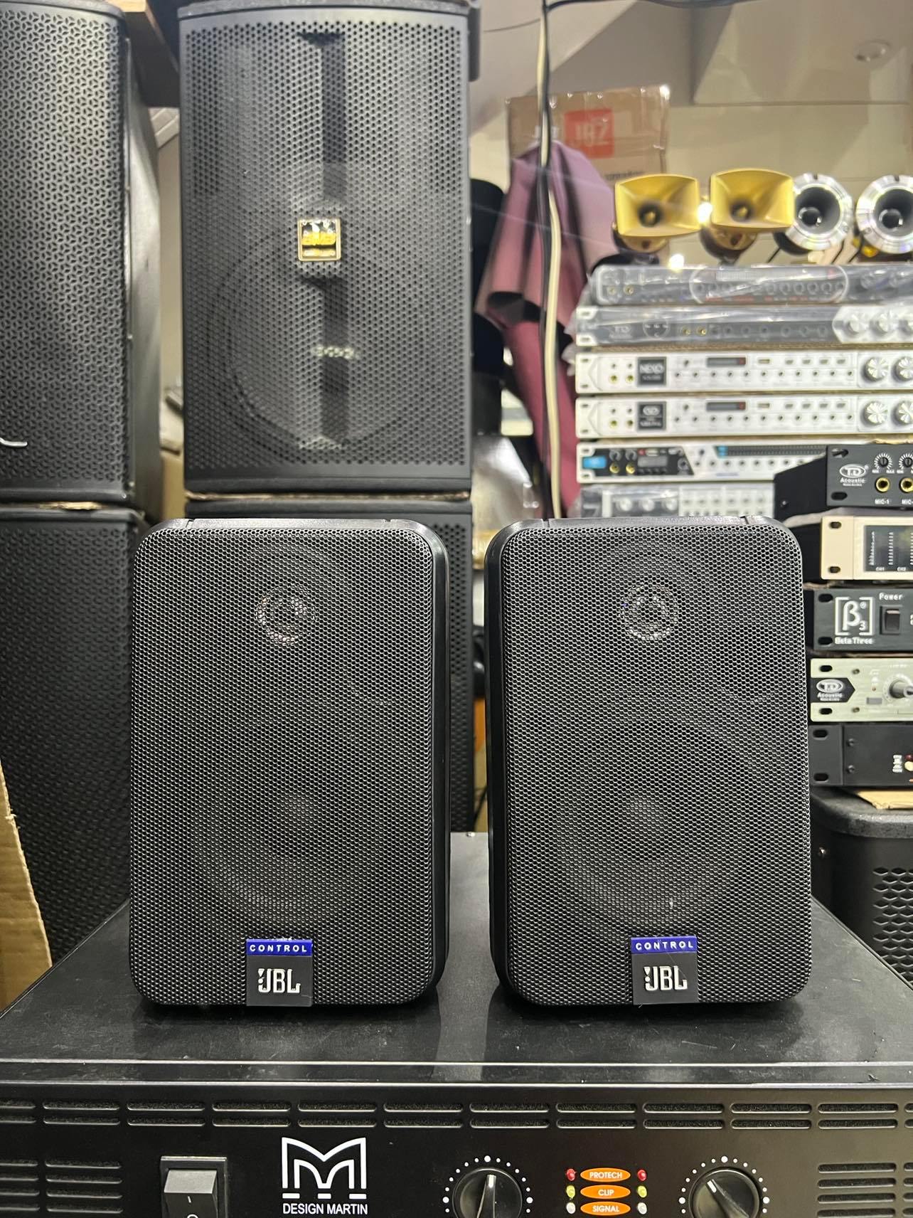 Đôi Loa JBL Control 1: Hàng loại 1, Tổng công suất 160W, Loa treo tường, Loa trợ lời...