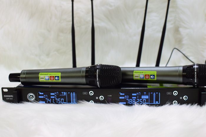 Micro shure ur-18d chống gầm