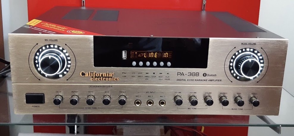 [Trả góp 0%]Đẩy liền vang Âm ly liền vang CaliFornia PA 368 công xuất 1200W 16 sò trường4 loa hay đẹp tiện dụng có blutooth chức năng chống hú  mic nhiều cổng USB MIC Lan phía sau.
