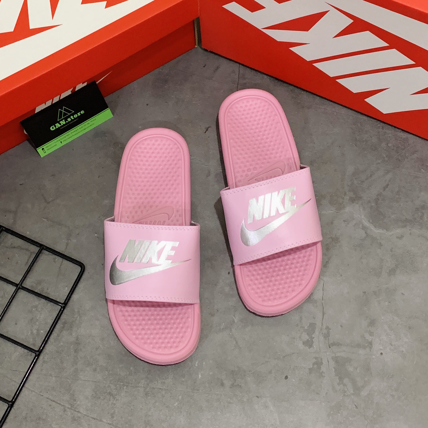 Dép nike benassi hồng quai da - full hộp êm ái sang trọng và cute