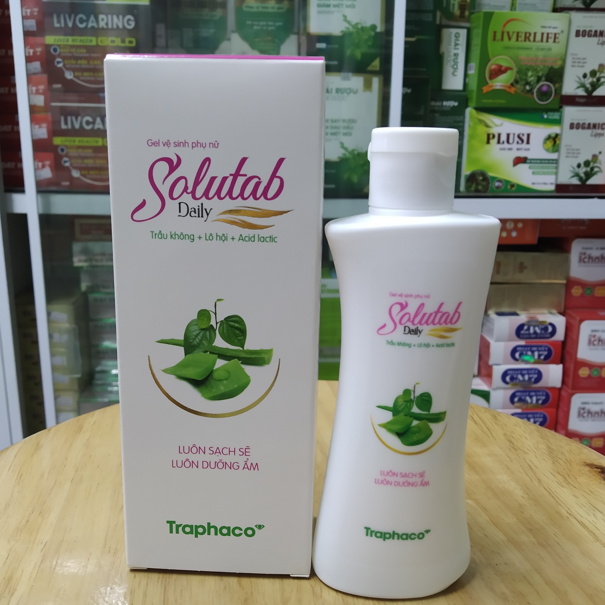 Gel vệ sinh phụ nữ Solutab Daily chai 100ml